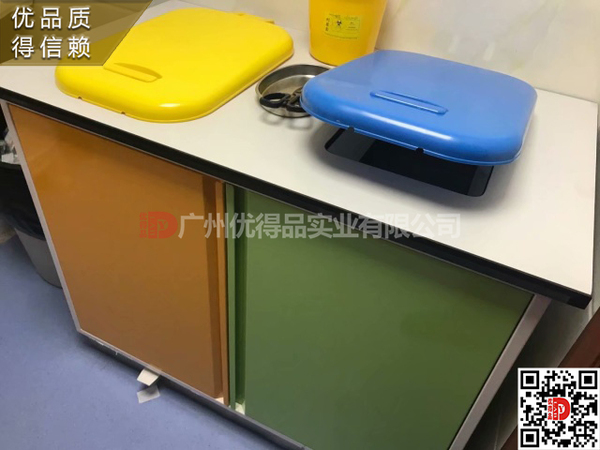 治療室,配奶室,換藥室,分類垃圾臺(tái),垃圾柜